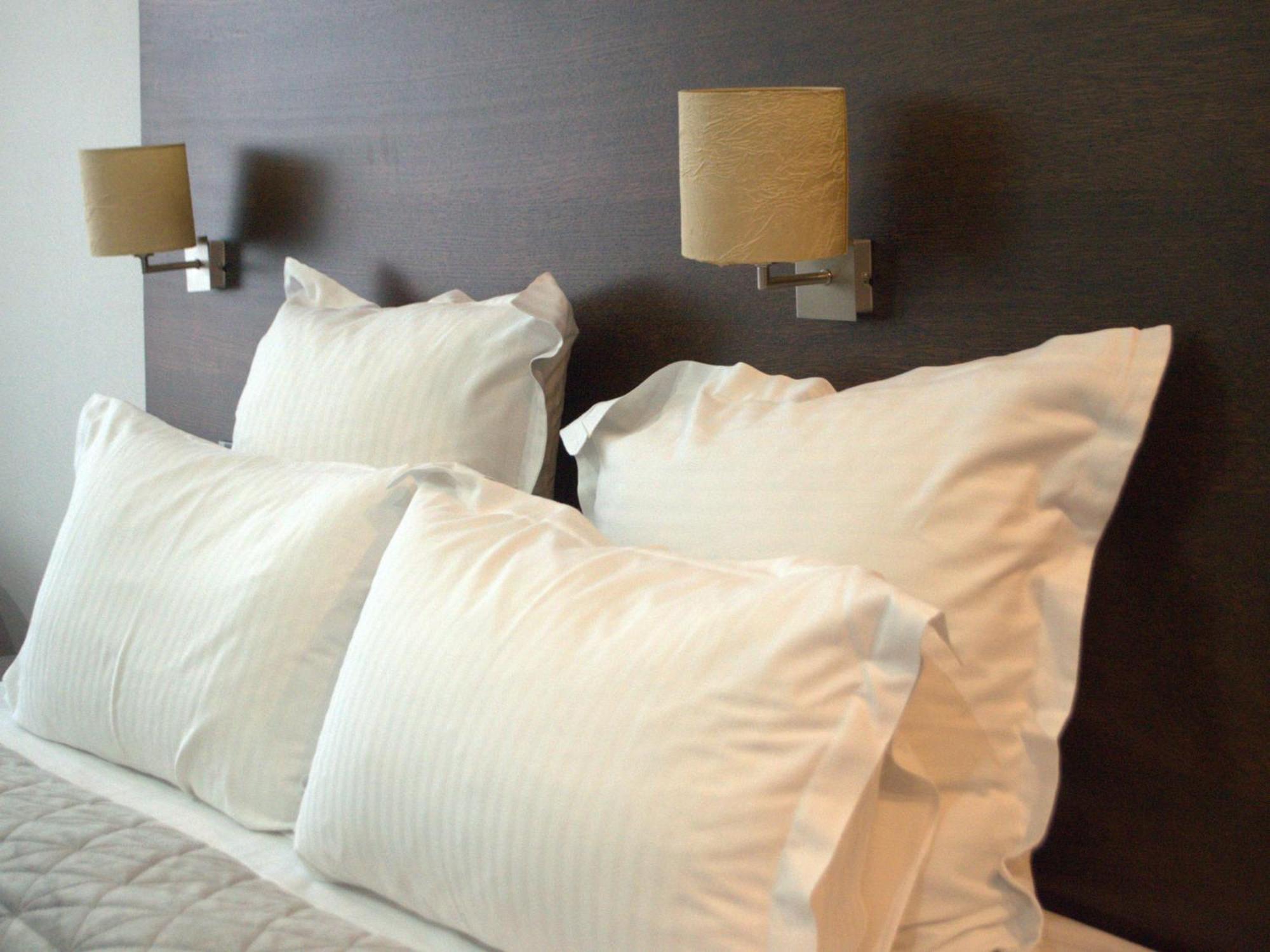 Hotel Emd Bacău Екстериор снимка